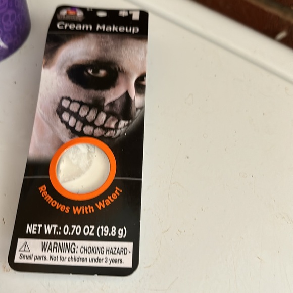 NWT 7 Piece Halloween Skeleton Bundle Bag Gloves Fright Creepy Cup Mask Make Up - Picture 8 of 16